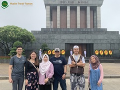 Hanoi - Uncle Ho's Mausoleum