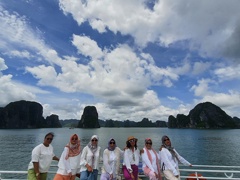 Muslim Halong bay Daily Trip : 6 hours on the cruise