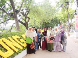 Stunning Hanoi - Halong Muslim Tour 4 Days/3 Nights