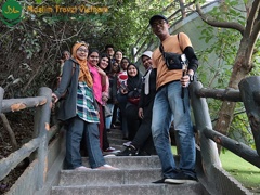 Miss Liyna with her company