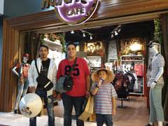 Paradise shopping