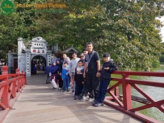 Miss Sharin with her family 