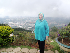Ms. Afifah and friends visit Da lat