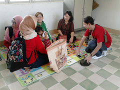 Visit children in Tien Giang and do charity program